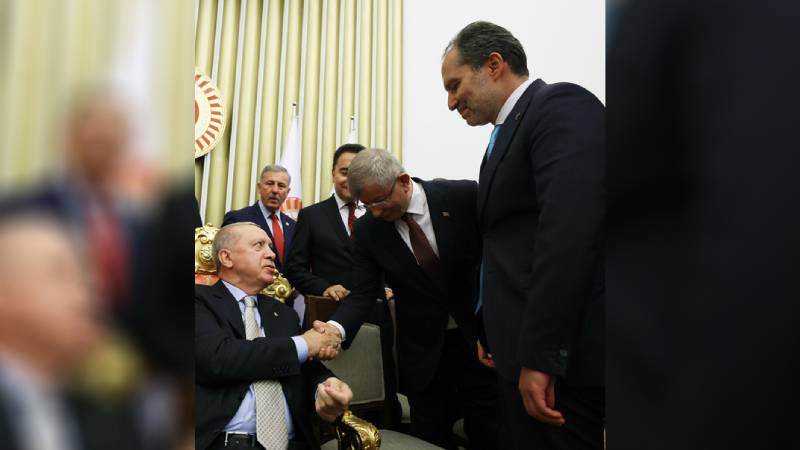 ahmet davutogludan fotograf elestirilerine yanit hic kimseye eyvallahim olmadi lxhPm9ju