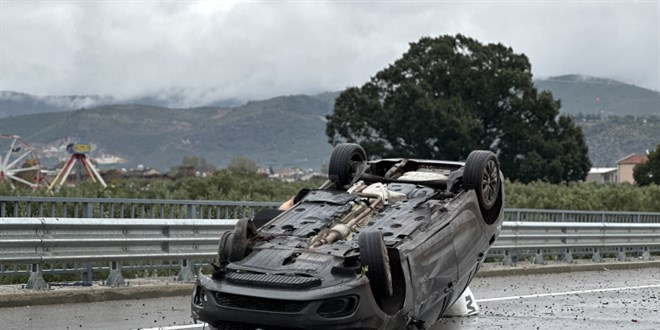 bursada takla atan aractan mucize kurtulus 6YsuJ9jl.jpg