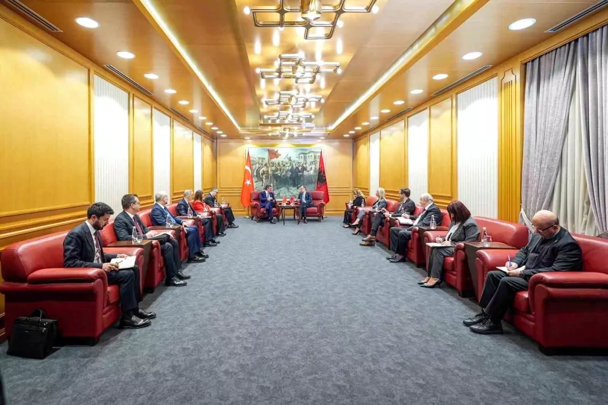 cevdet yilmaz arnavutlukta temaslarda bulundu PBmppmNM.jpg