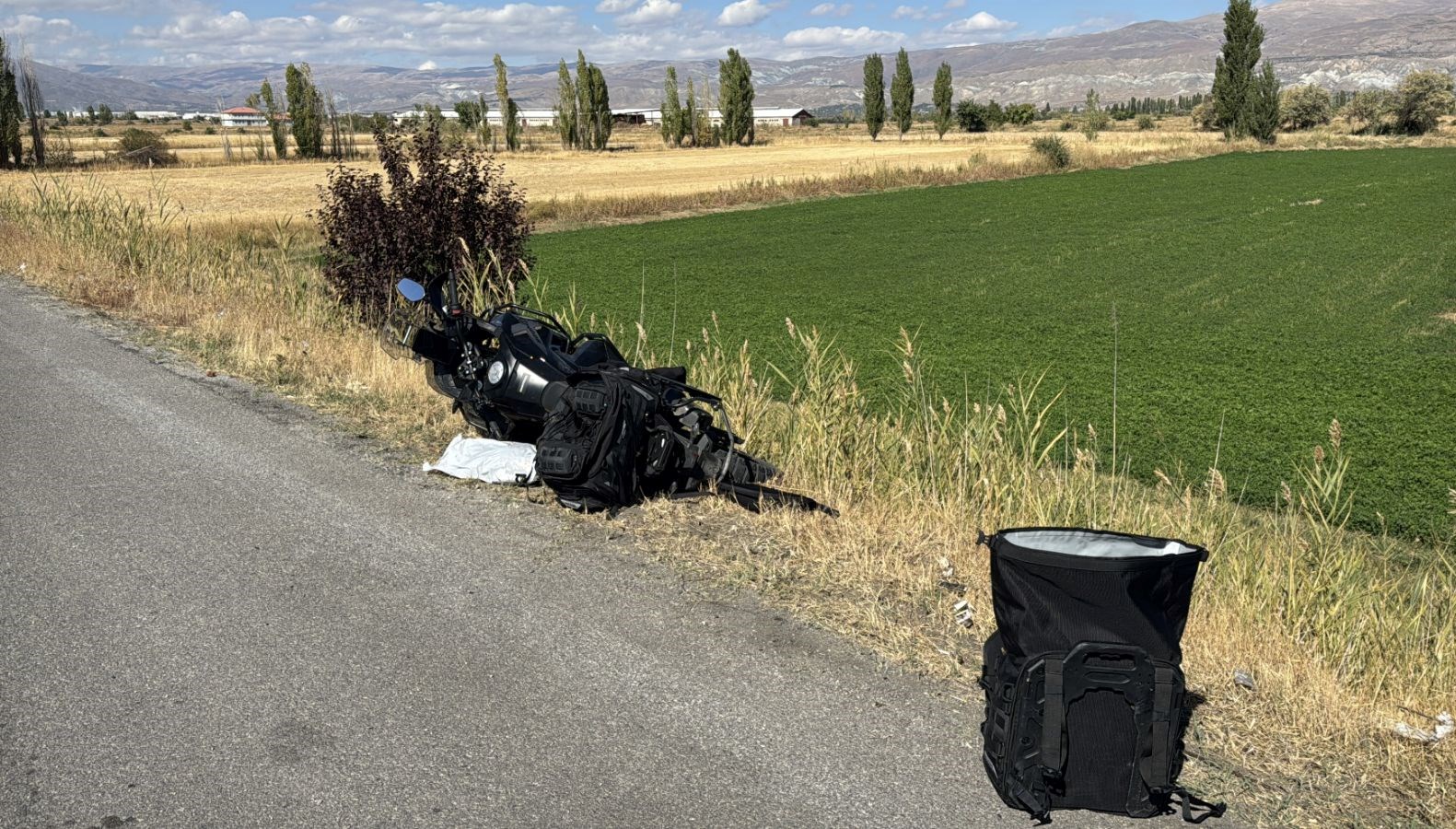 erzincanda bariyere carpan motosikletteki surucu oldu cGMANUiS