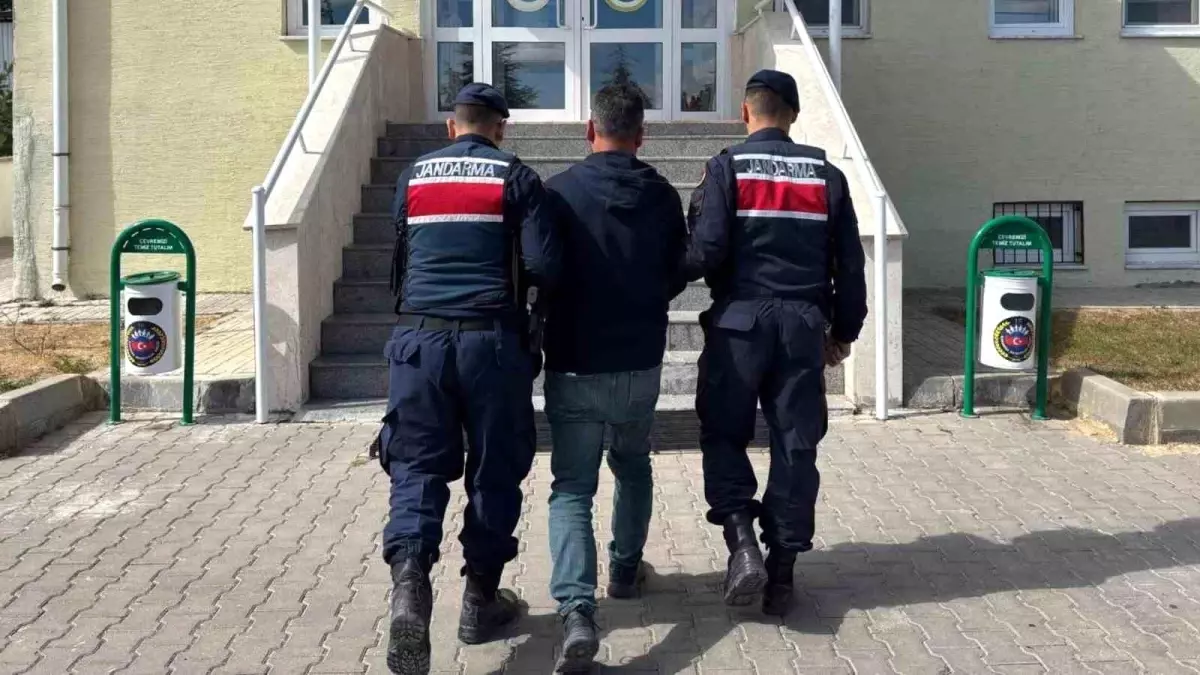 feto uyesi ihrac komiser yakalandi y5rgsJiA