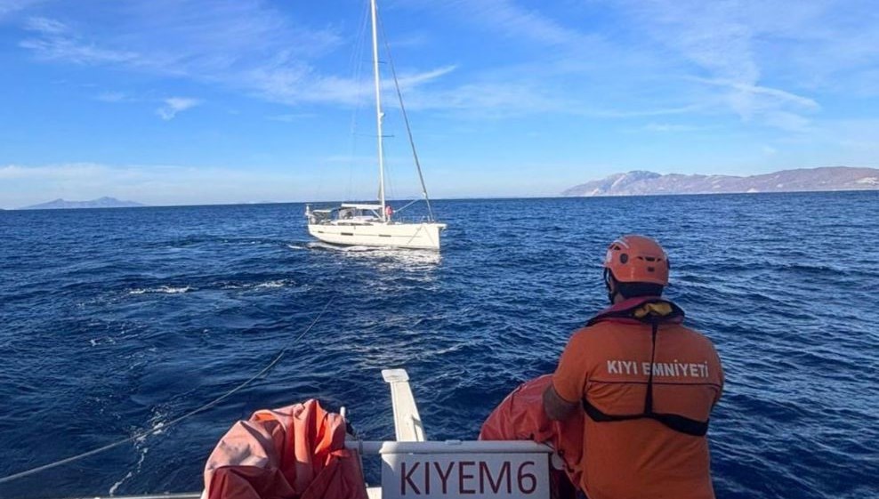 muglada suruklenen teknedekiiki kisi kurtarildi m3zEuN7W.jpg