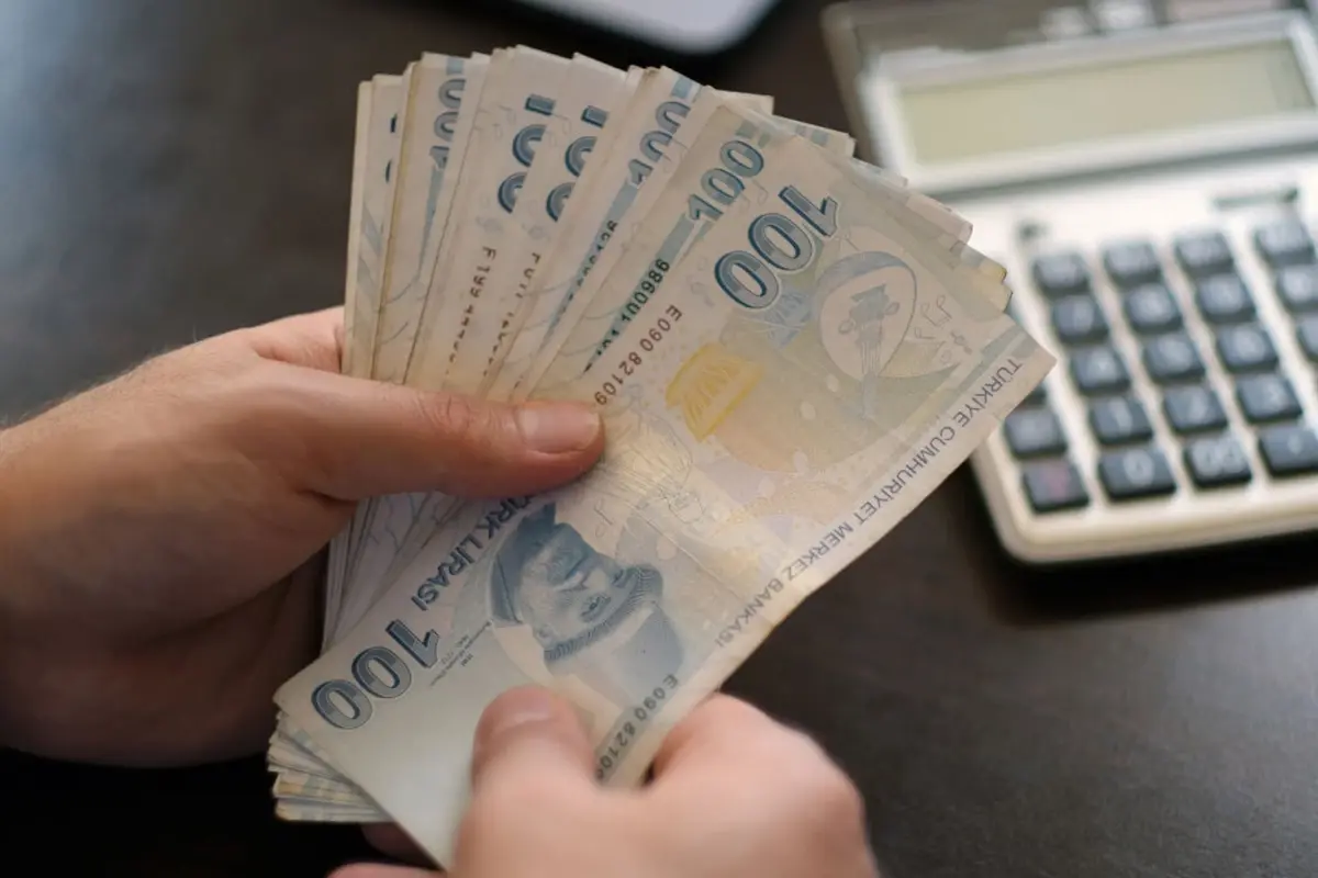 asgari ucret ne kadar olmali anketi yuzde 25lik kesim ayni rakami telaffuz etti ymCFuFDV.jpg