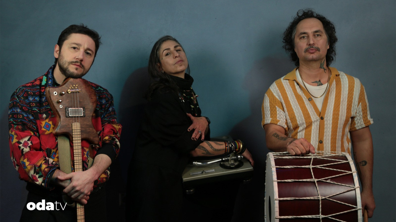 hakan vreskala ipek ipekcioglu ve deniz mahir kartaldan yeni tekli heybenin axM4pZ3k.jpg