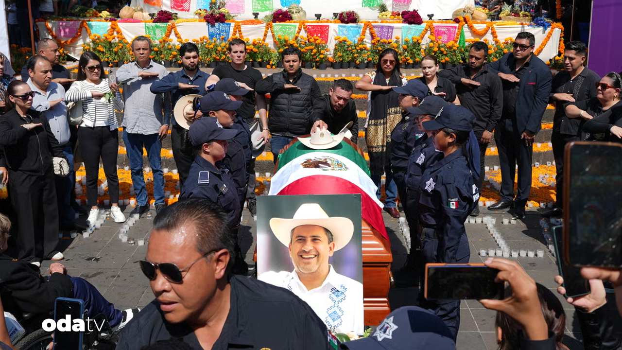 meksikada oluler gunune katilan belediye baskani olduruldu BhXjFx6T.png