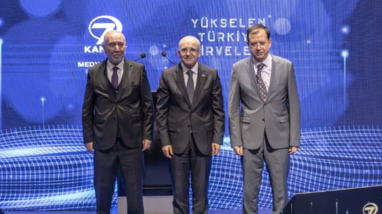 simsek-enflasyonla-mucadele-cok-oluyor-yaklasimi-miyopik-VSrFb8x5