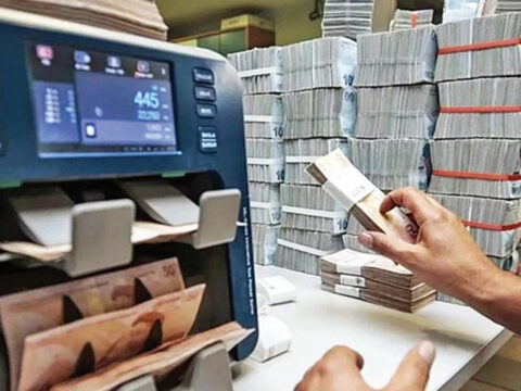 Bankacilik sektorunde mevduat artisi suruyor 319 trilyon liraya yukseldi aGeJQqyp