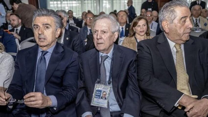 Fenerbahcede istifa ruzgari mahmut uslu dahil 7 yonetici istifa etti m6YYSven